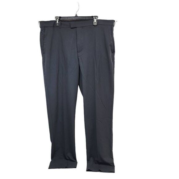 Van Heusen Size 40 x 34 Flex 3 Flat Front Straight Leg Dress Pant Charcoal Workw - Picture 1 of 9